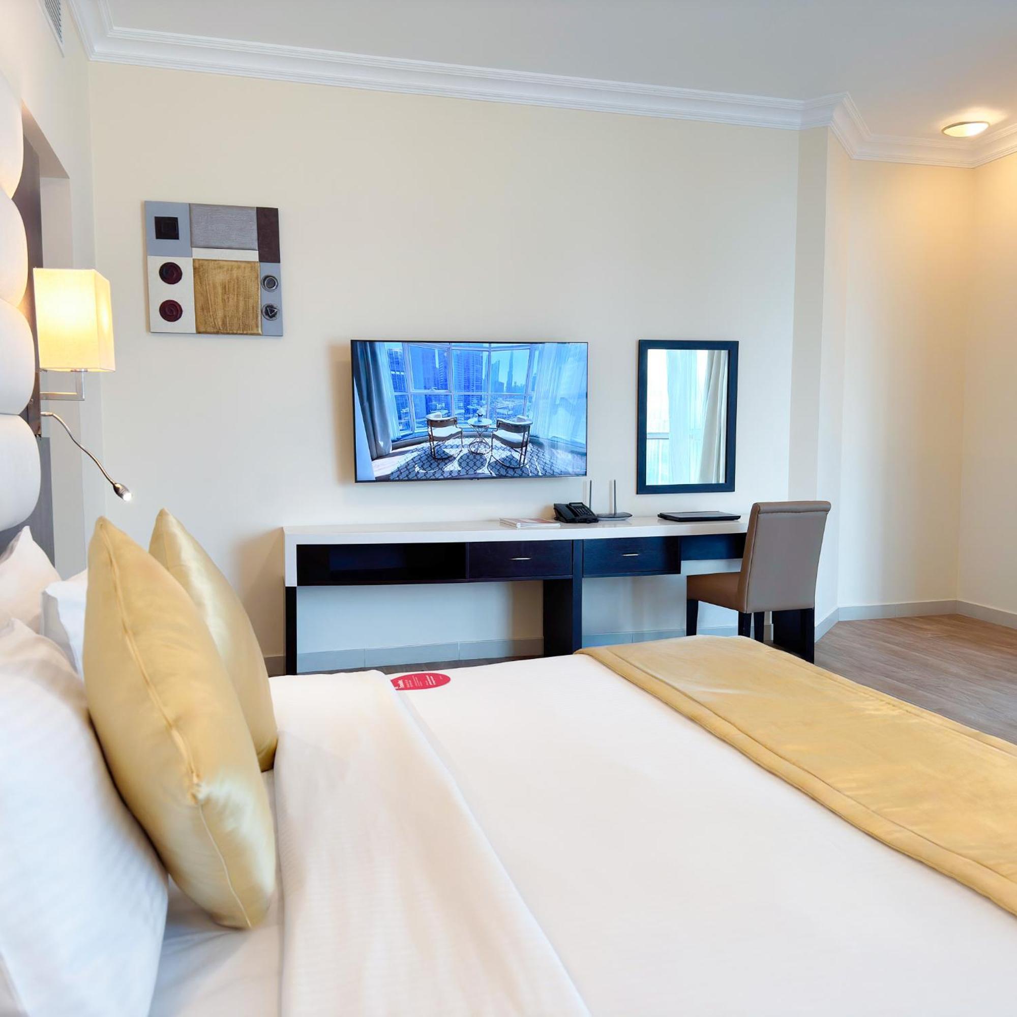 Sunday Mega Hotel Sheikh Zayed Road Near Difc Formerly Emirates Grand Hotel Dubai Bagian luar foto