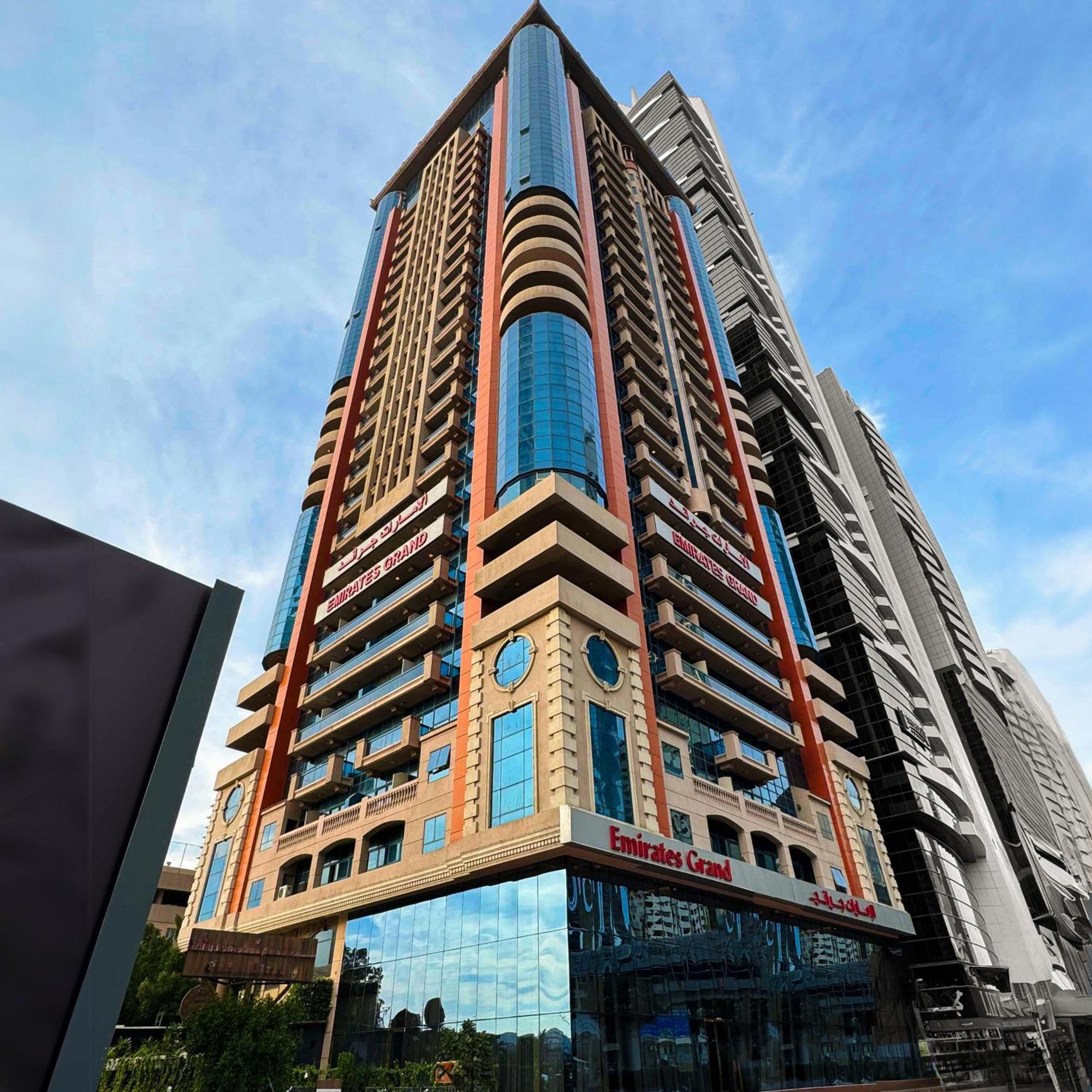 Sunday Mega Hotel Sheikh Zayed Road Near Difc Formerly Emirates Grand Hotel Dubai Bagian luar foto